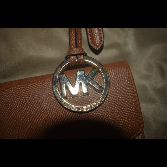 Michael Kors Tote - Picture 2 of 8